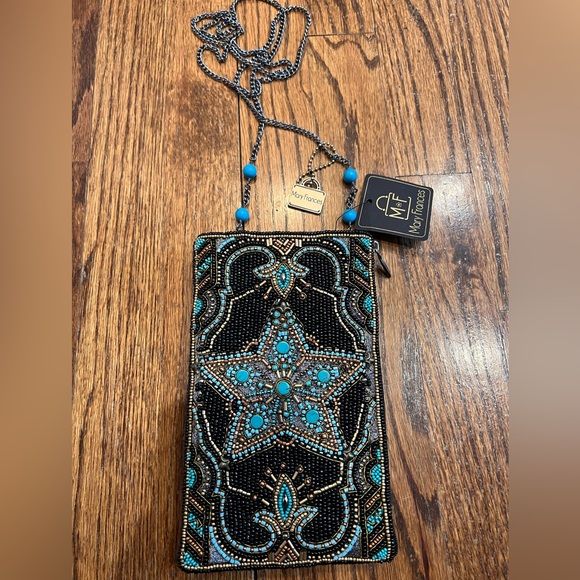 Mary Frances Lone Star Beaded Crossbody Phone Bag - Picture 6 of 8